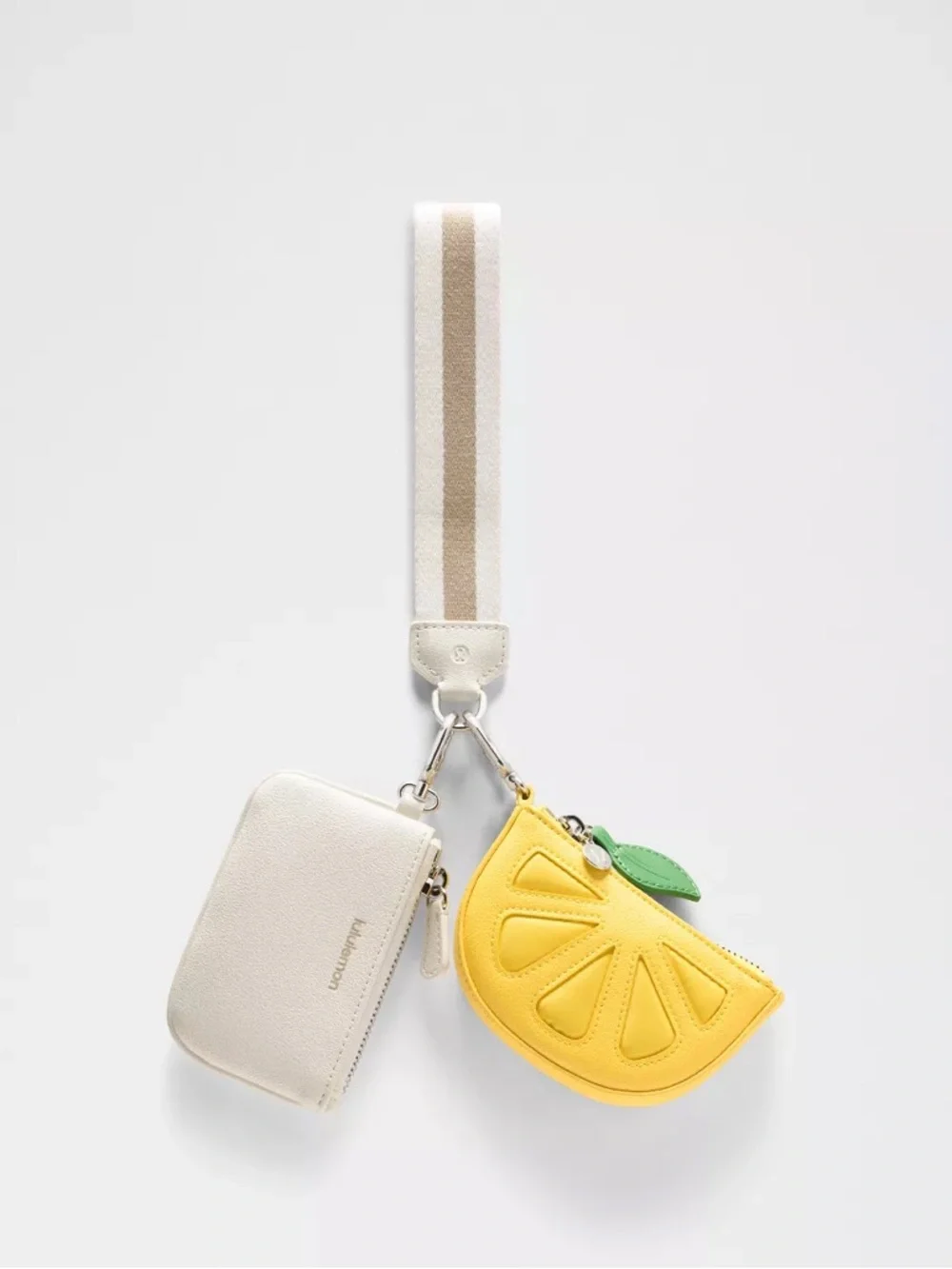 NWT Dual Pouch‎ Wristlet Textured Leather Alternative RARE